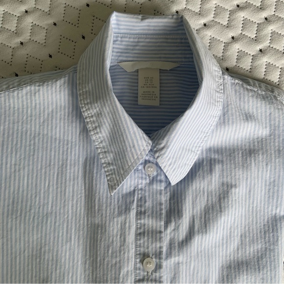 CRISP OVERSIZED COTTON BUTTON UP COLLARED SHIRT / WHITE & PALE BLUE STRIPE - Picture 7 of 10